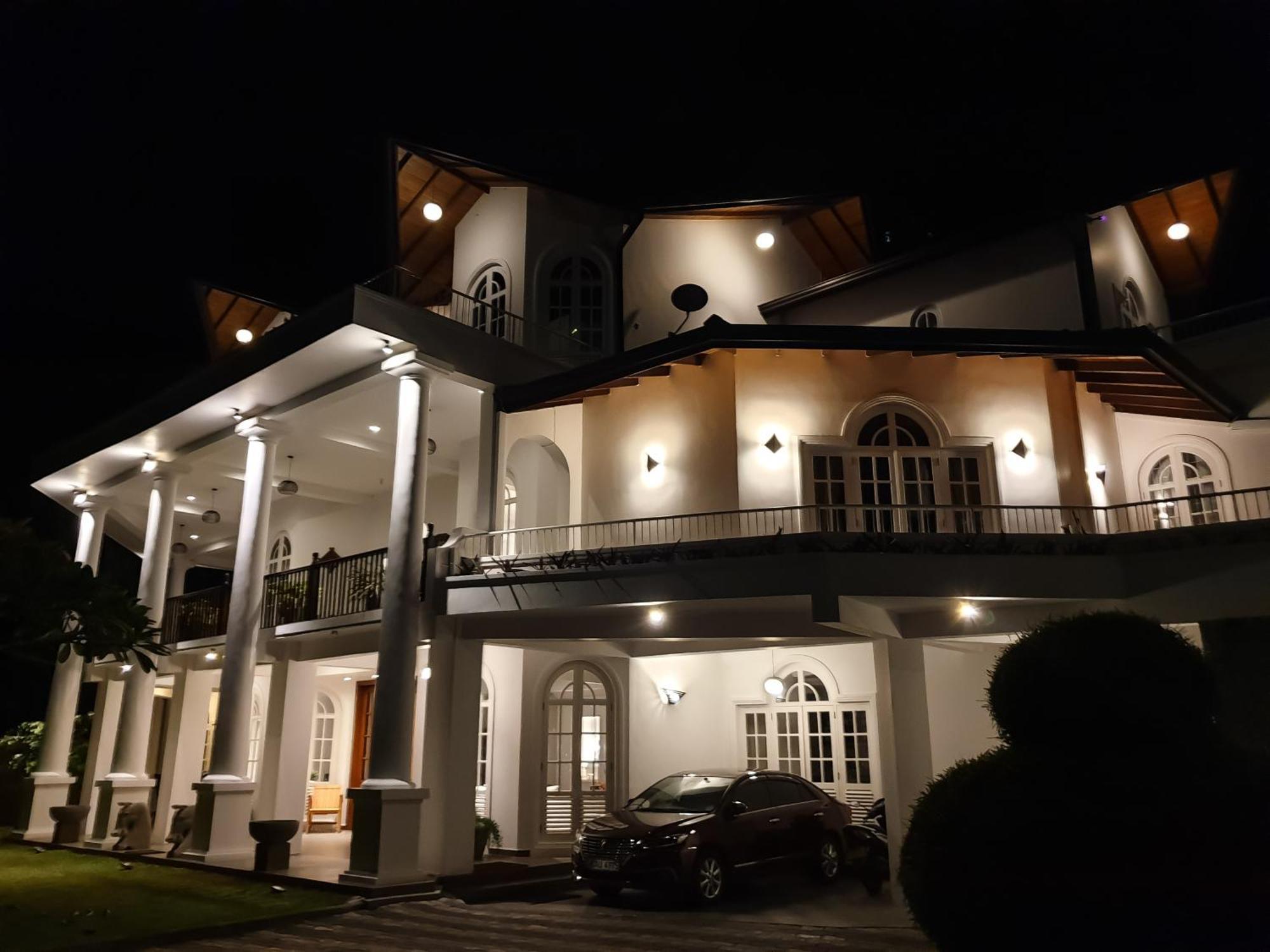 Samindra Villa Kandy Buitenkant foto