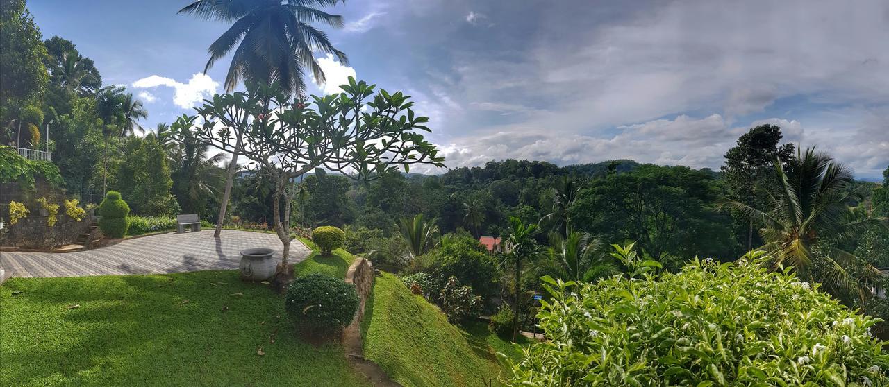 Samindra Villa Kandy Buitenkant foto