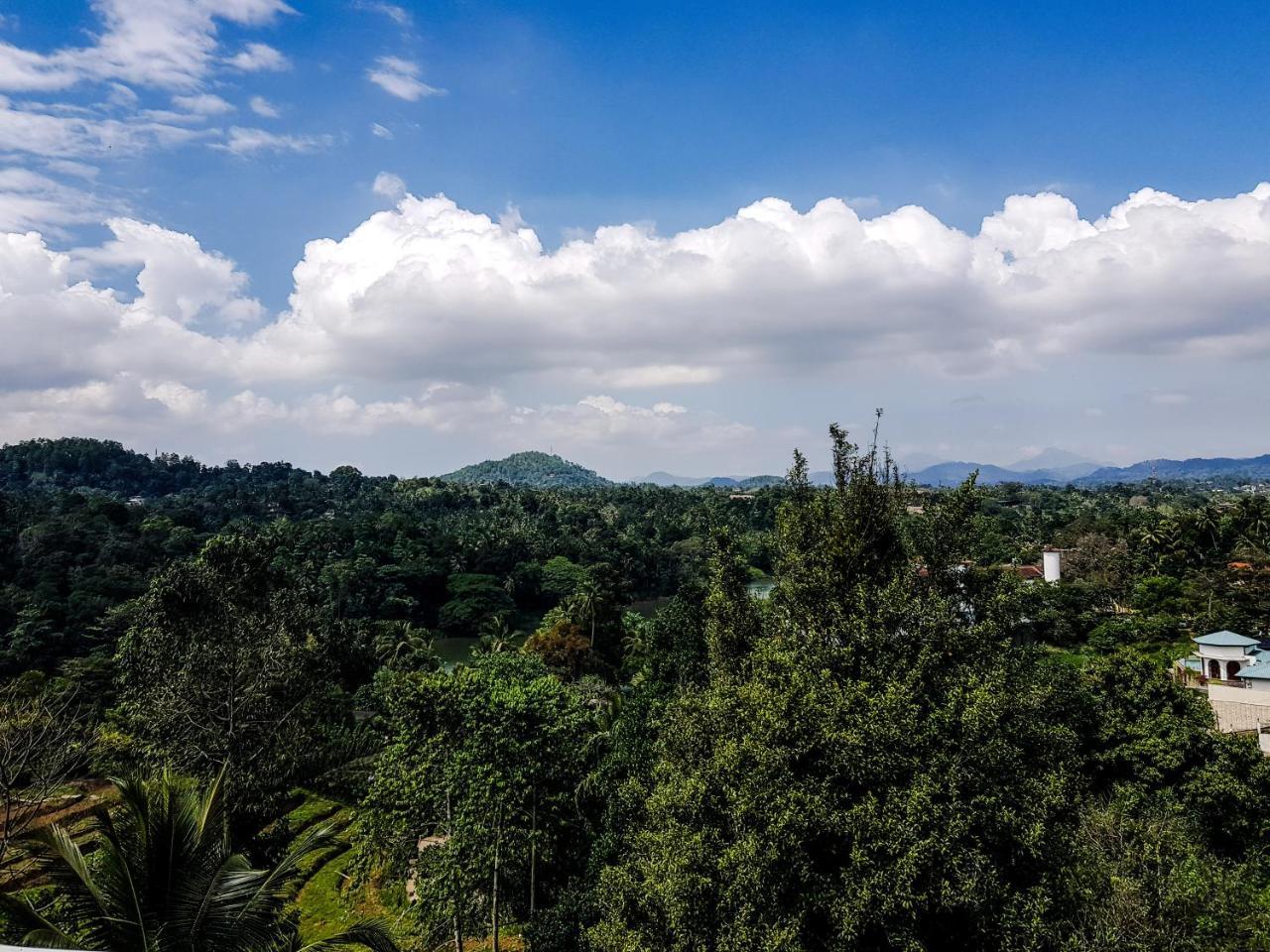 Samindra Villa Kandy Buitenkant foto
