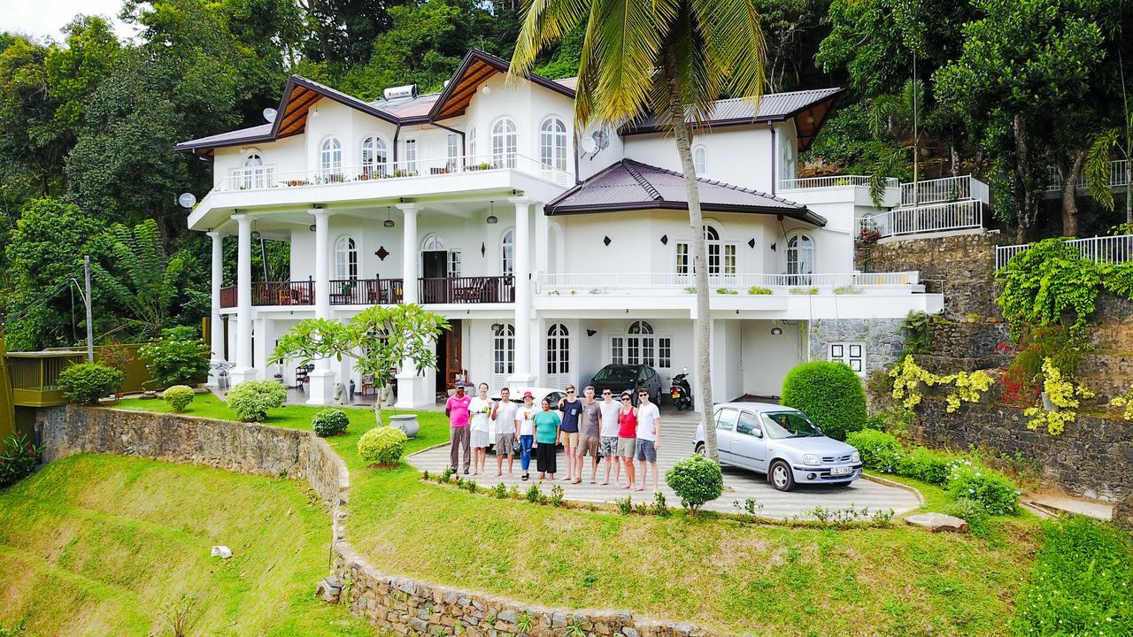 Samindra Villa Kandy Buitenkant foto