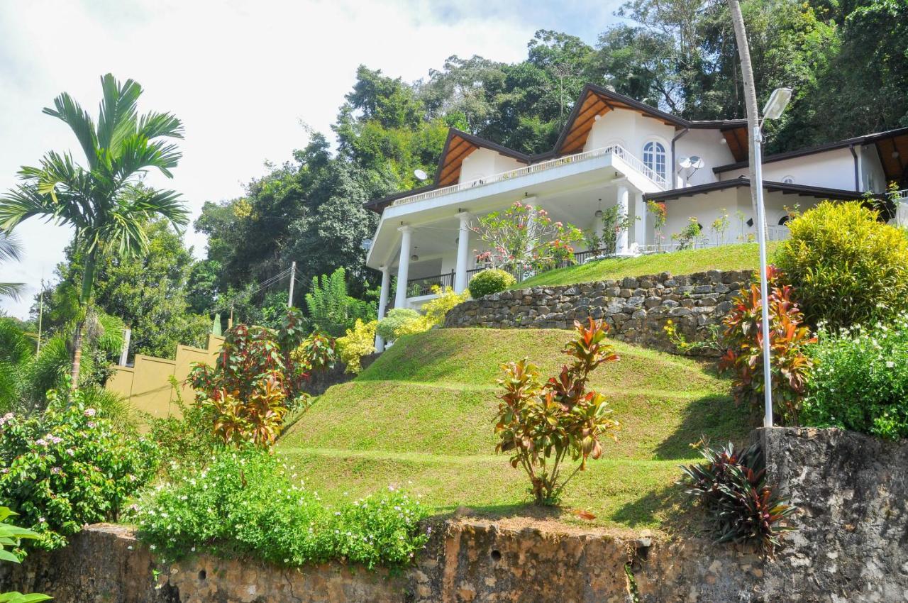 Samindra Villa Kandy Buitenkant foto